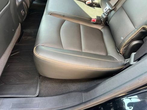 Used 2022 GMC Terrain AT4 w/ Infotainment Package II AWD/4WD image 31