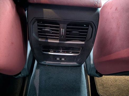 Used 2021 BMW 430i Coupe w/ Convenience Package image 17