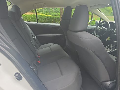 Used 2024 Toyota Corolla LE FWD image 11
