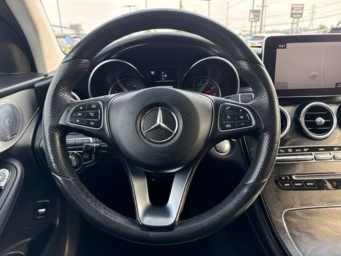 Used 2019 Mercedes-Benz GLC 300 4MATIC image 18
