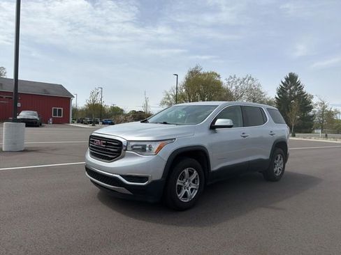 Used 2018 GMC Acadia SLE w/ LPO, Cargo Package FWD image 1