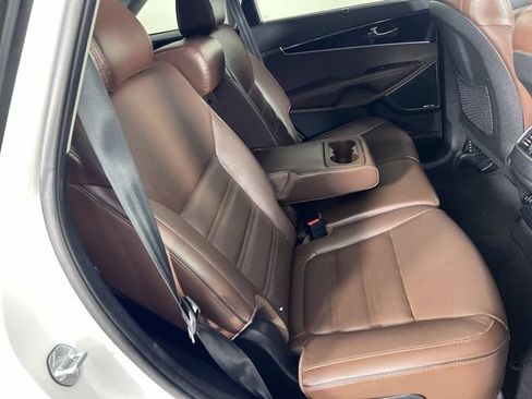 Used 2019 Kia Sorento SX AWD/4WD image 28