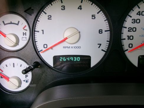 Used 2005 Dodge Ram 1500 Truck SLT RWD image 33