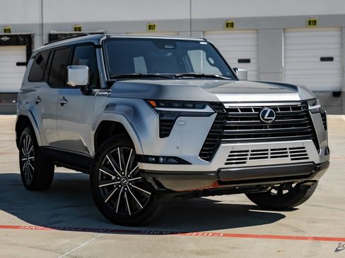 Used 2025 Lexus GX 550 w/ Accessory Package (2T) image 22