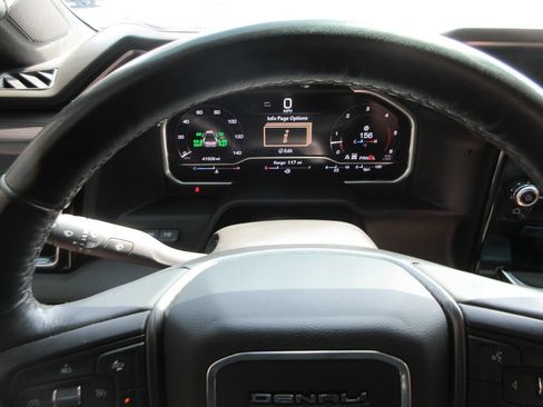 Used 2024 GMC Sierra 3500 Denali Ultimate AWD/4WD image 34