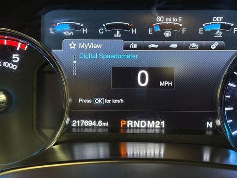 Used 2019 Ford F250 Lariat w/ Lariat Ultimate Package AWD/4WD image 25