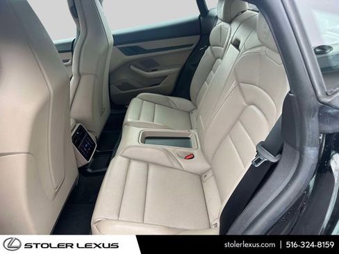 Used 2021 Porsche Taycan 4S image 19