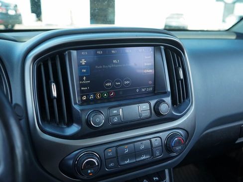 Used 2019 Chevrolet Colorado Z71 w/ Z71 Midnight Edition image 21