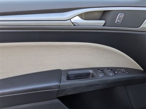 Used 2019 Ford Fusion S image 12