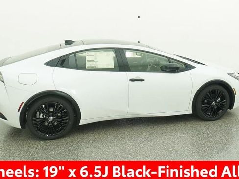 New 2026 Toyota Prius Plug-In Hybrid image 12