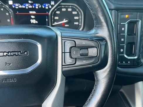 Used 2021 GMC Yukon XL Denali w/ Denali Premium Package image 26