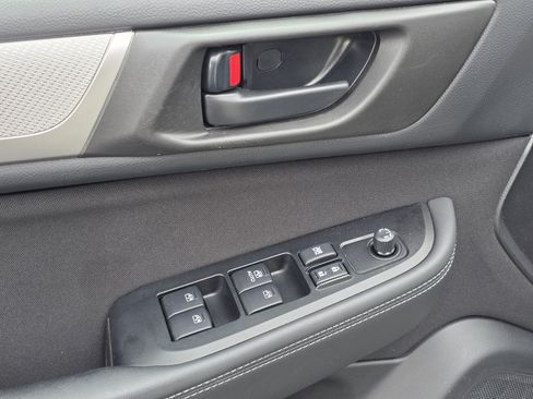 Used 2018 Subaru Outback 2.5i image 31