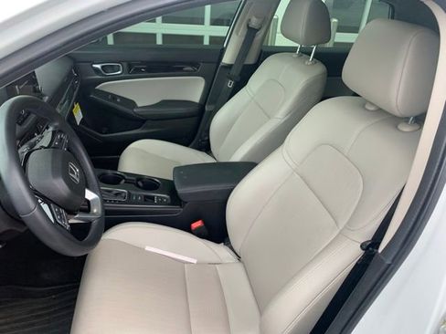 Used 2024 Honda Civic EX-L image 7
