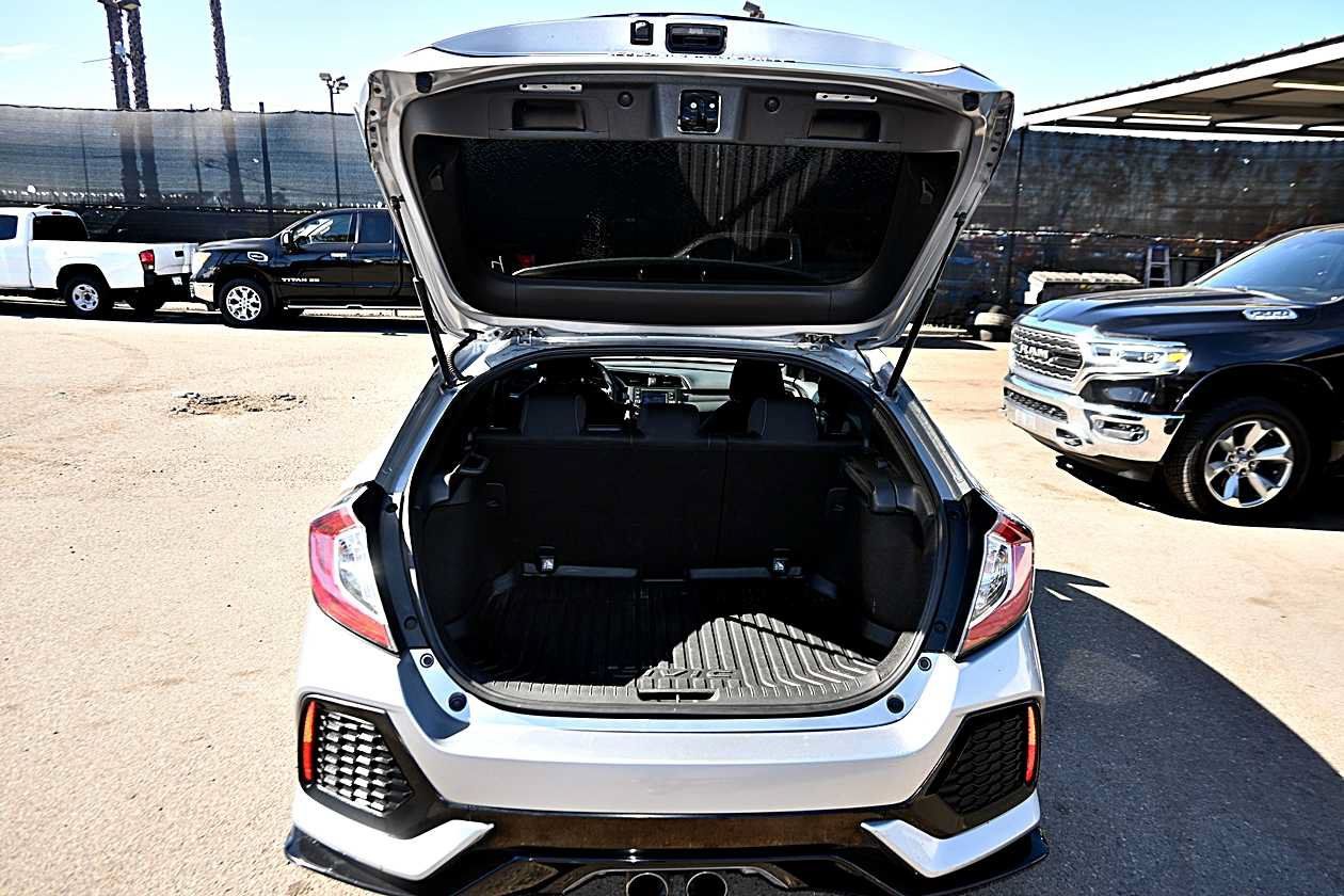 Used 2017 Honda Civic Sport image 8