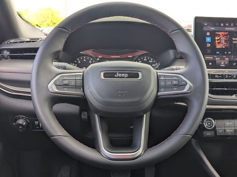 Used 2024 Jeep Compass Trailhawk AWD/4WD image 20