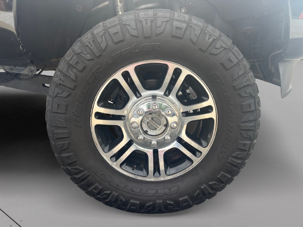 Used 2016 Ford F350 Platinum w/ FX4 Off-Road Package AWD/4WD image 9