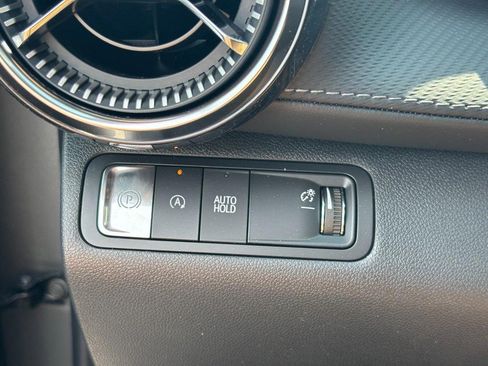 New 2026 Chevrolet Equinox LT w/ Convenience Package II FWD image 12