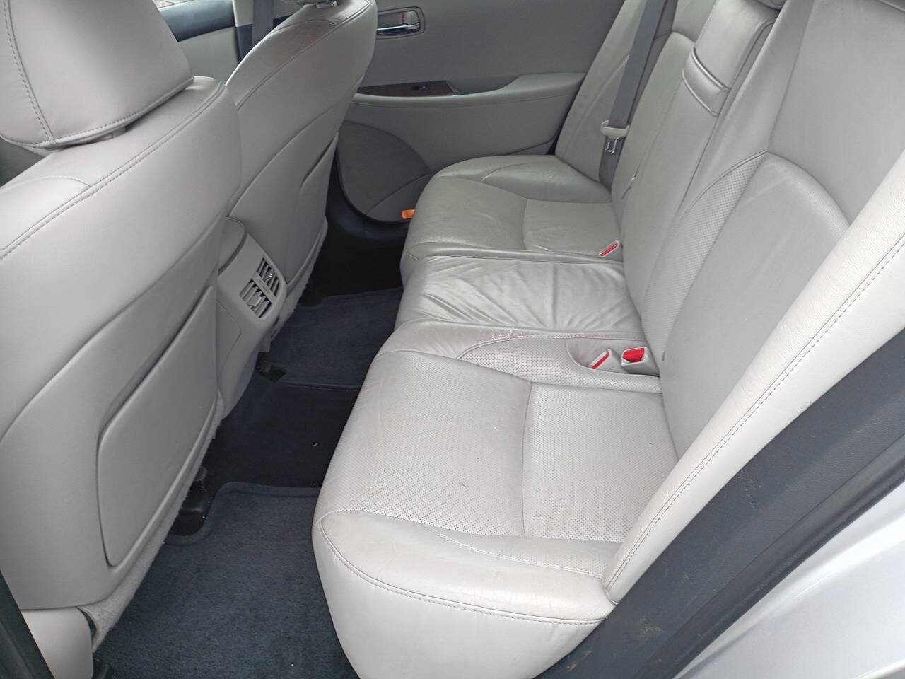 Used 2010 Lexus ES 350 w/ Preferred Accessory Package FWD image 25