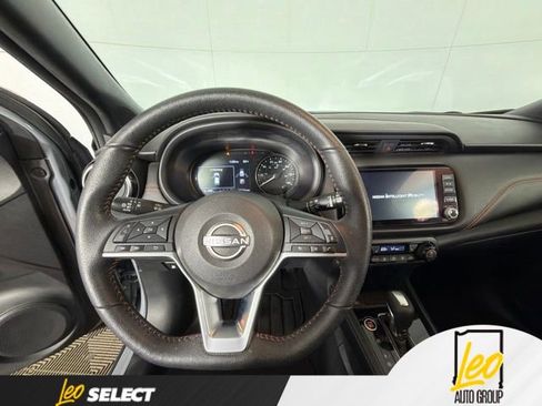 Used 2023 Nissan Kicks SR w/ SR Premium Package FWD image 15