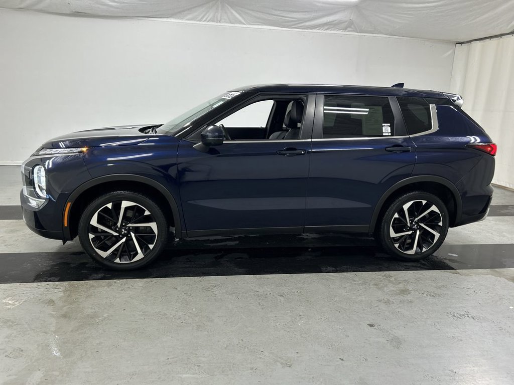 Used 2024 Mitsubishi Outlander SE AWD/4WD image 6