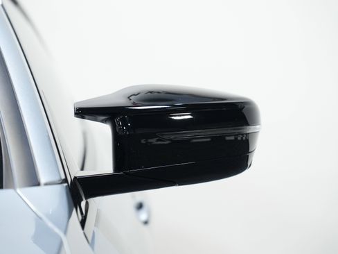 Used 2024 BMW M4 xDrive Competition image 11