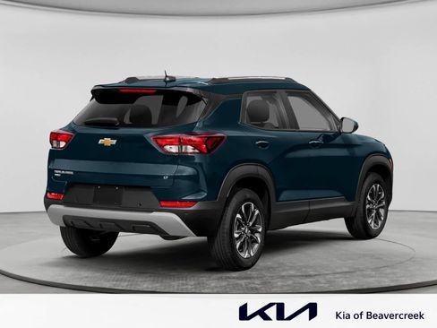 Used 2021 Chevrolet TrailBlazer LS FWD image 2