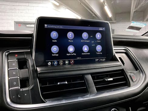 Used 2021 Chevrolet Suburban Z71 w/ Z71 Signature Package image 33