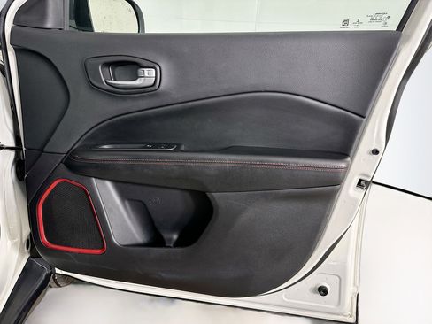 Used 2021 Jeep Compass Trailhawk w/ Convenience Group image 30