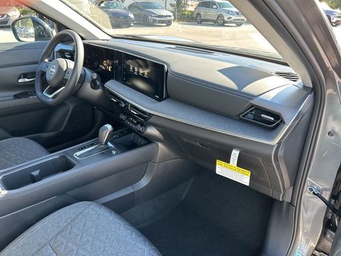 New 2026 Nissan Kicks SV image 34