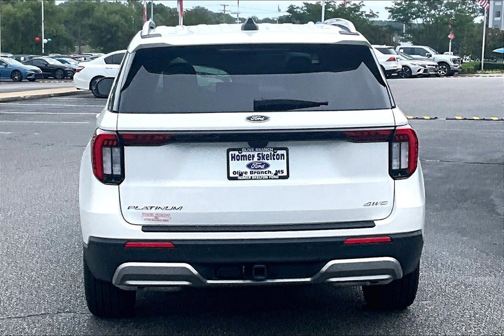 New 2026 Ford Explorer Platinum w/ LUX Leather Package AWD/4WD image 4