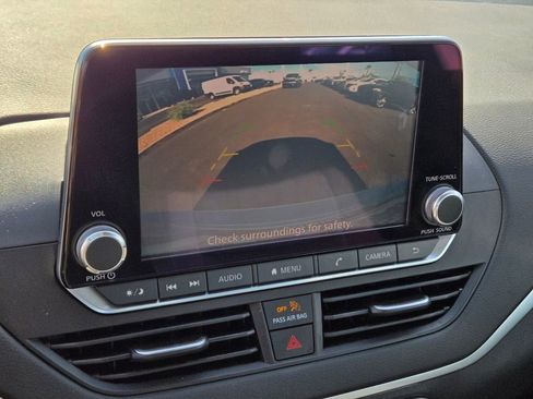 Used 2022 Nissan Altima 2.5 SV FWD image 21