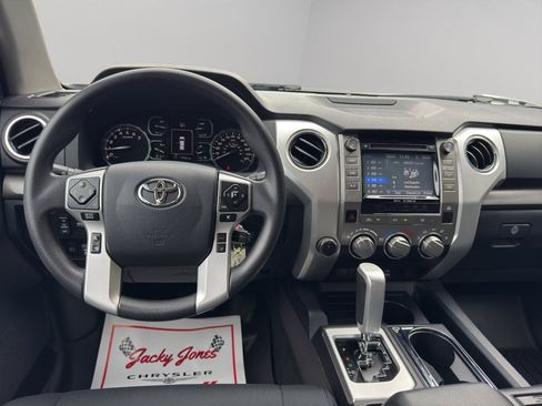 Used 2019 Toyota Tundra SR5 w/ SR5 Upgrade Package AWD/4WD image 19
