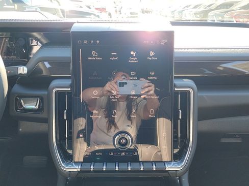 New 2026 GMC Yukon Elevation image 27