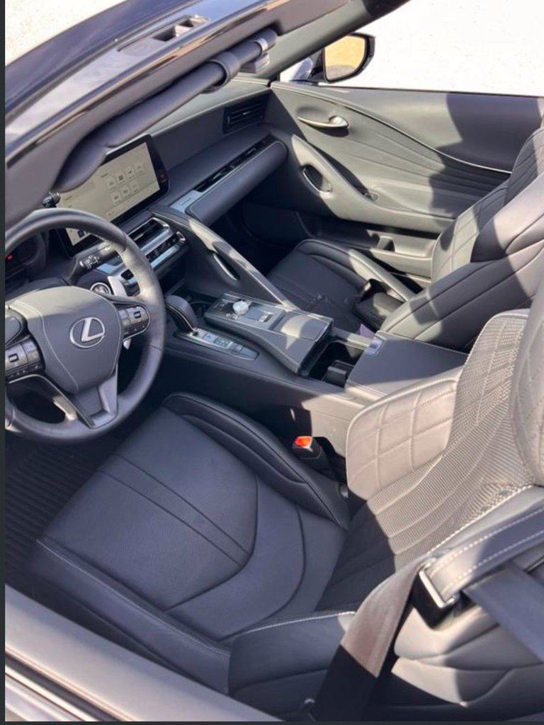 Used 2024 Lexus LC 500 Convertible RWD image 7