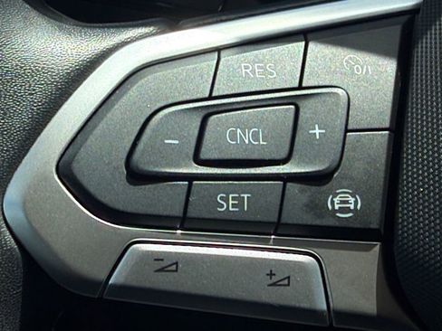 Used 2022 Volkswagen Taos SE AWD/4WD image 20