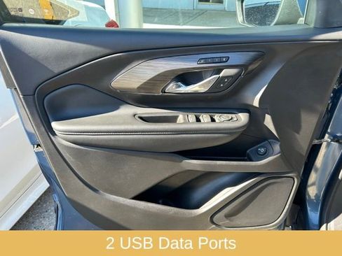 Used 2024 GMC Terrain SLT image 14