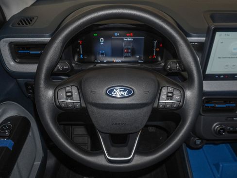 New 2025 Ford Maverick XLT image 26