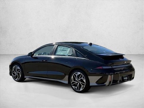 New 2025 Hyundai Ioniq 6 SEL image 8