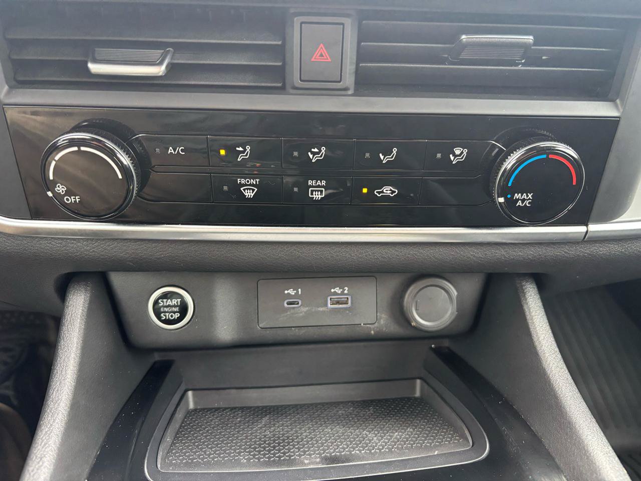 Used 2023 Nissan Rogue S AWD/4WD image 21
