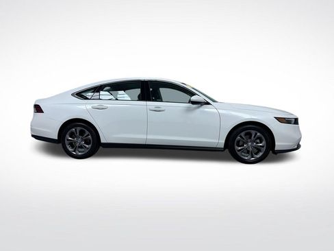 Used 2024 Honda Accord EX image 10