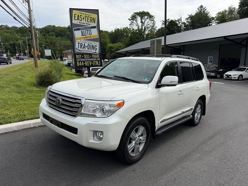 Used 2014 Toyota Land Cruiser AWD/4WD image 1