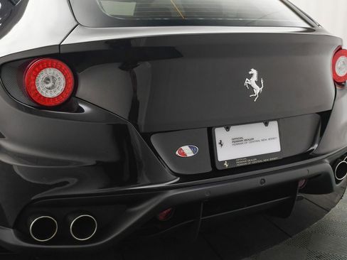 Certified 2016 Ferrari FF image 23
