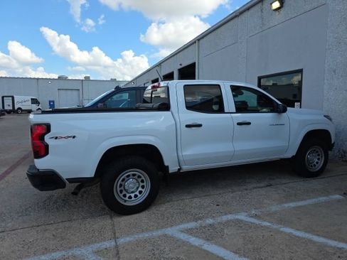 Used 2023 Chevrolet Colorado W/T w/ WT Convenience Package II AWD/4WD image 6