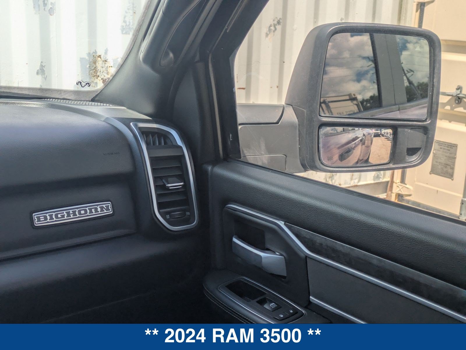 Used 2024 RAM 3500 Big Horn AWD/4WD image 19