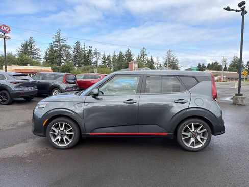 Used 2022 Kia Soul GT-Line FWD image 3