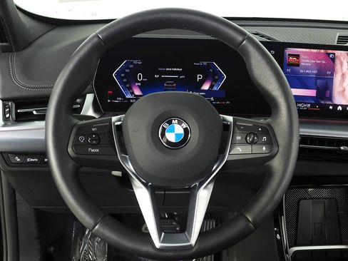 Used 2025 BMW X1 xDrive28i w/ Technology Package image 27