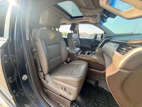 Used 2019 GMC Yukon XL Denali w/ Denali Ultimate Package AWD/4WD image 20
