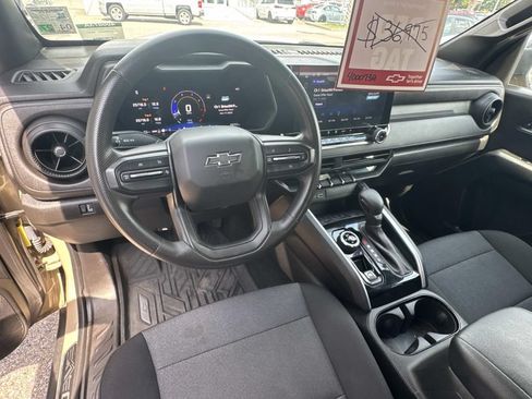 Used 2024 Chevrolet Colorado Trail Boss w/ LPO, Dark Essentials Package AWD/4WD image 18