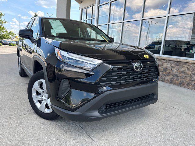 Used 2025 Toyota RAV4 LE FWD image 2