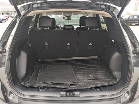 Used 2020 Ford Escape Titanium image 28